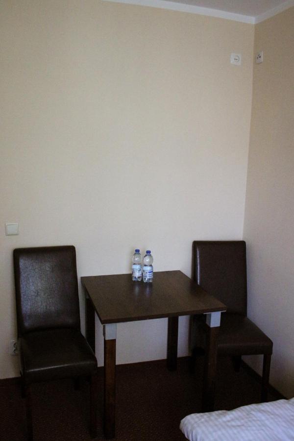 Pensjonat 4 Pory Roku Duszniki Zdrój Esterno foto